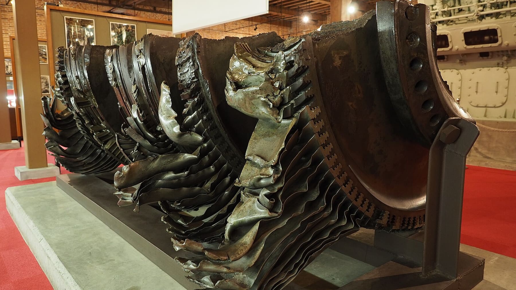 Turbine rotor assembly